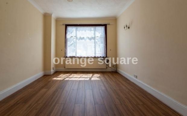 17456_Harvey_IMG_17_0000_max_620x414