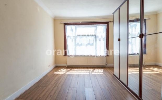 17456_Harvey_IMG_21_0000_max_620x414