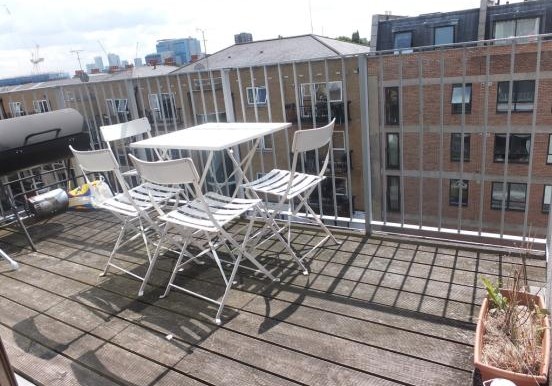 17456_JWBACON_IMG_09_0000_max_620x414