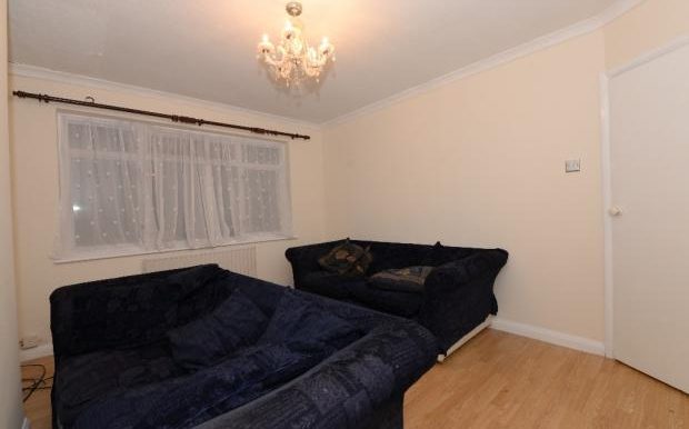 17456_LENNOX_IMG_07_0000_max_620x414