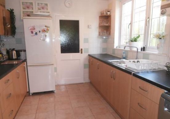 17456_PERRY_IMG_03_0000_max_620x414