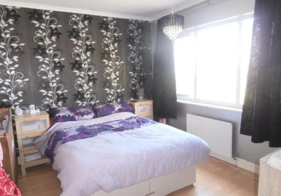 17456_PERRY_IMG_05_0000_max_620x414