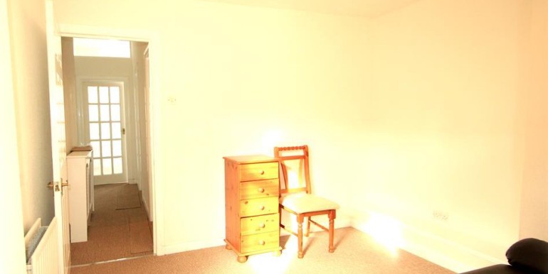 24455_BWSAL99230630_IMG_04_0000