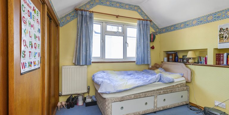 8-westrow-gardens-001