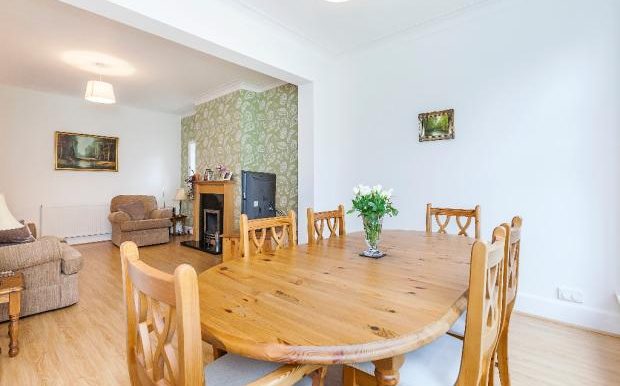 9358_50parkway_IMG_32_0000_max_620x414