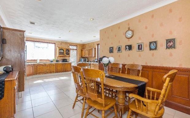 9358_58Gyllyngdune_IMG_19_0000_max_620x414