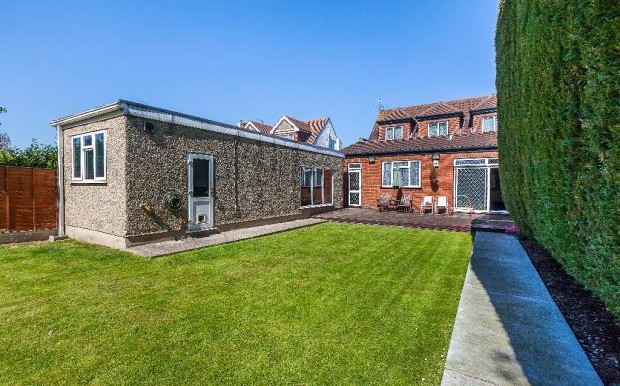 9358_58Gyllyngdune_IMG_30_0000_max_620x414