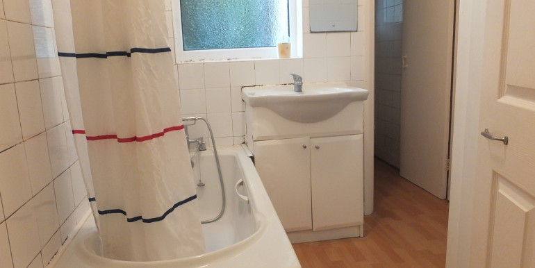 BATHROOM (1)