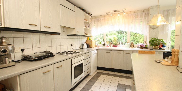 c07e631c33759b1be90335d121b2590c07418b73