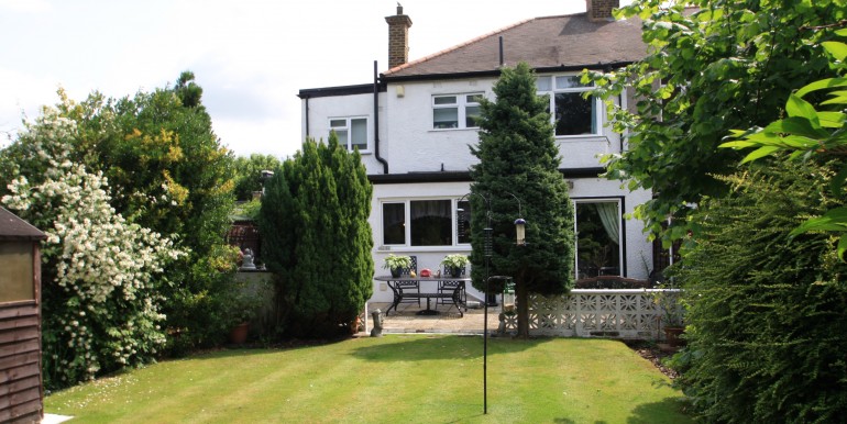 ea23a6ae67cce84c56ed6e4234bedaf1c0351e21